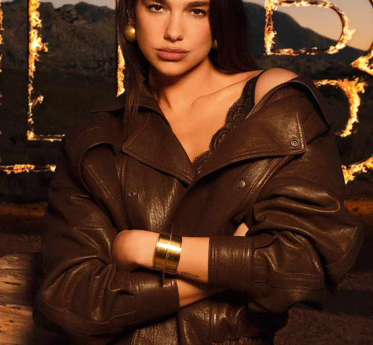 DUA LIPA FOR LIBRE SANTAL COUTURE