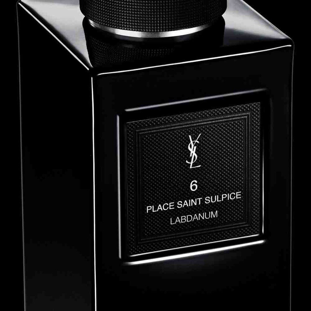 Amber & Leather Fragrance: 6 Place Saint Sulpice - Yves