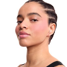 Make Me Blush - Bold Blurring Blush