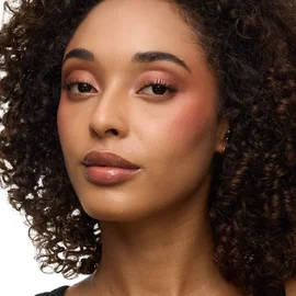 Make Me Blush - Bold Blurring Blush