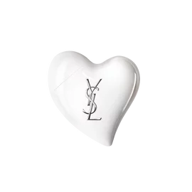 Serum-en-creme mains et corps CARE CRUSH en forme de coeur blanc laque avec logo YSL argente. Packshot soin chic.