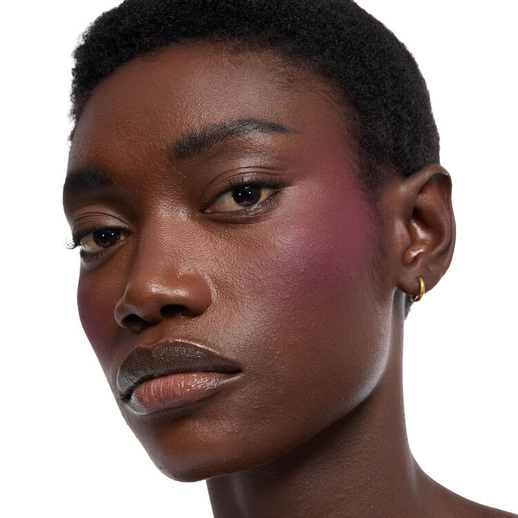 Make Me Blush - Bold Blurring Blush